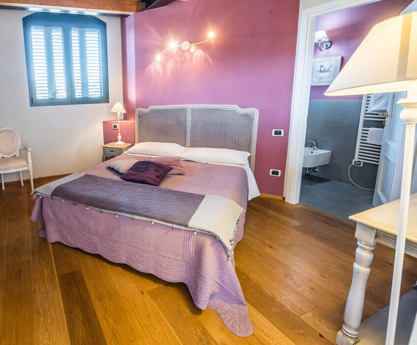 CAMERE